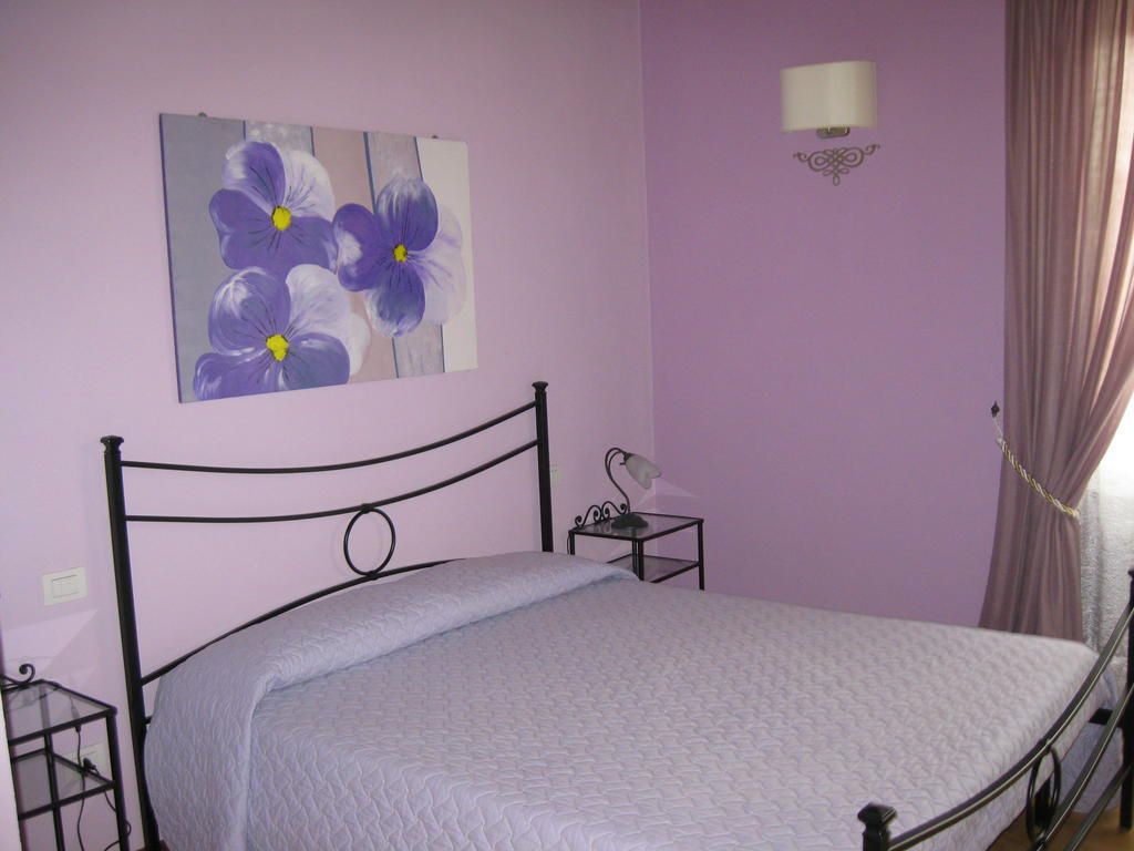 Poggio alle Mura Giannetti Bed & Breakfast חדר תמונה